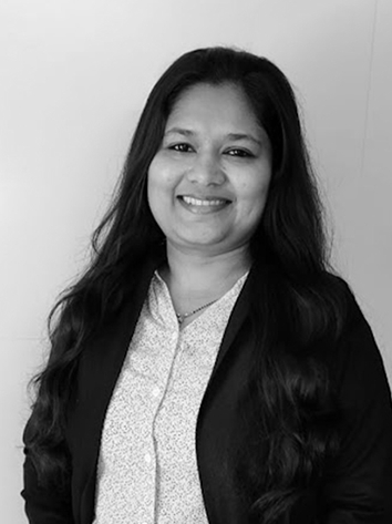 Mrs Dhara Acharya Digital Marketing Expert